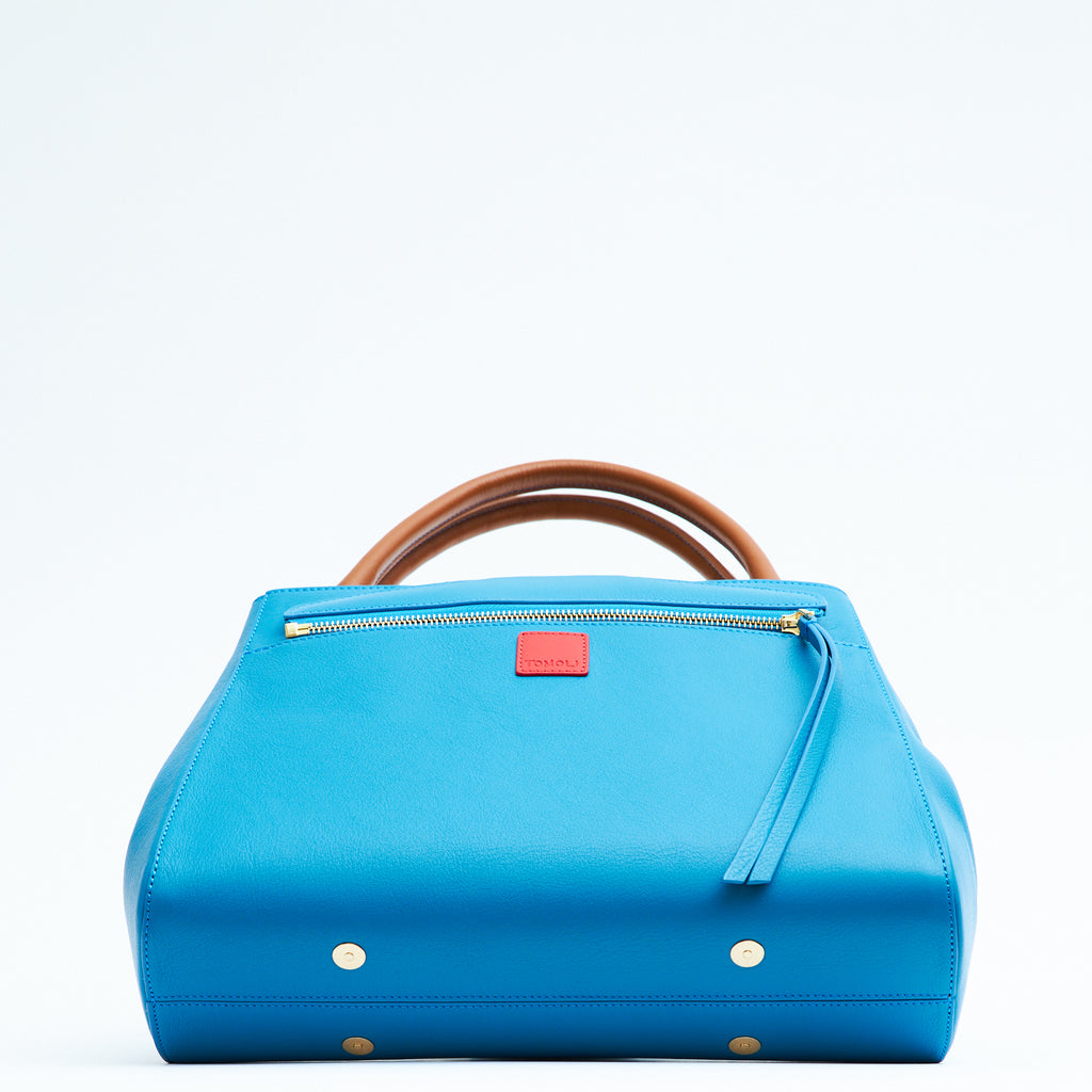 Designer turquoise blue leather handbag, women interchangeable leather bag, turquoise blue leather purse, women work bags, minimalist fashion bag, Fall and Winter bags, Fall 2025 fashion, designer shoulder bag, women's new handbags, Tomoli Briffani Lean handbag in sky blue
